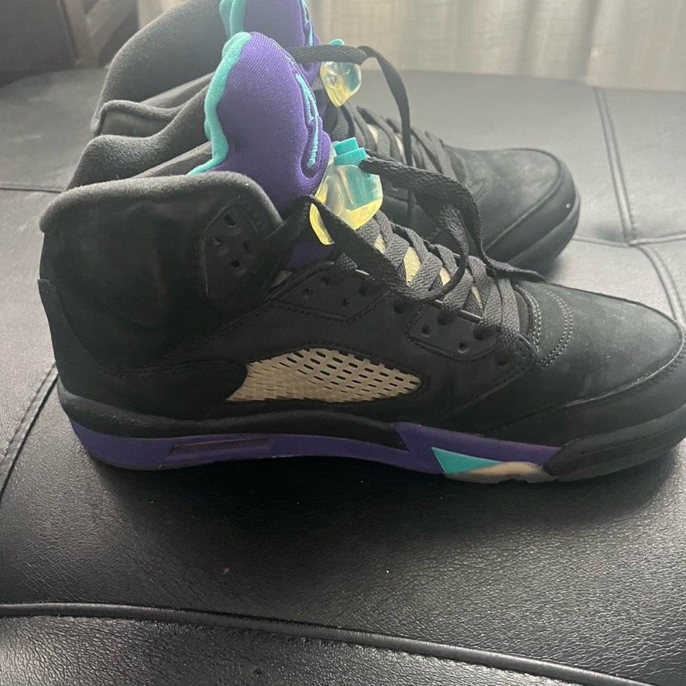 Jordan 5 Retro Black Grape